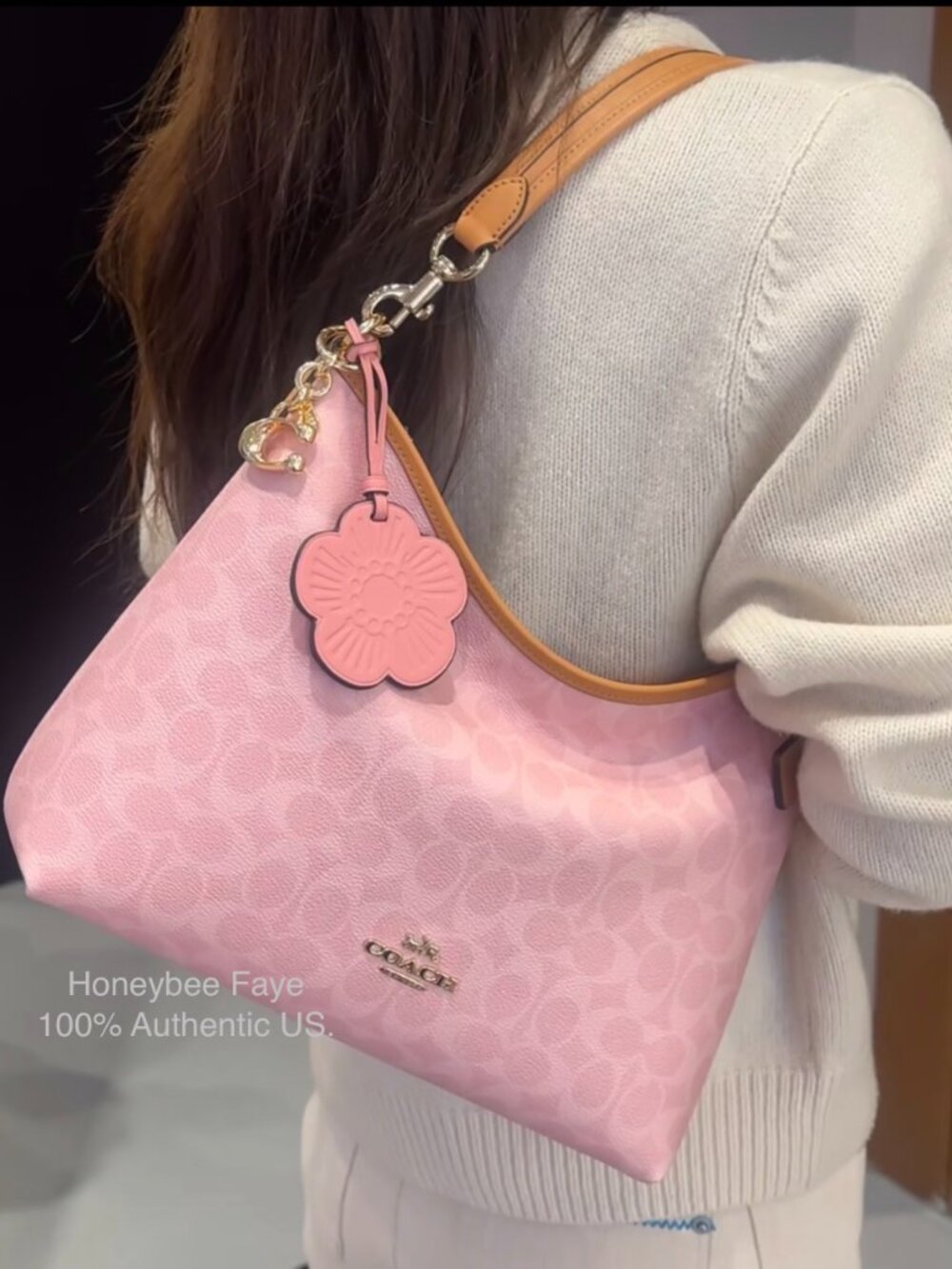 NWT Coach CEL12 Laurel powder pink  Signature Canvas Shoulder Bag 🔥🔥
